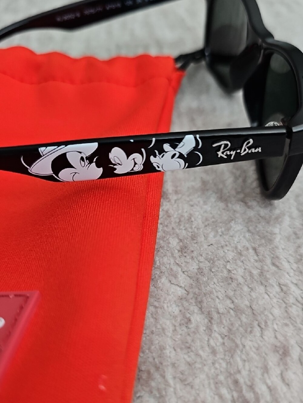 Ray-Ban Disney MICKEY Kids Black Sunglasses with White Graphics - Picture 2 of 4